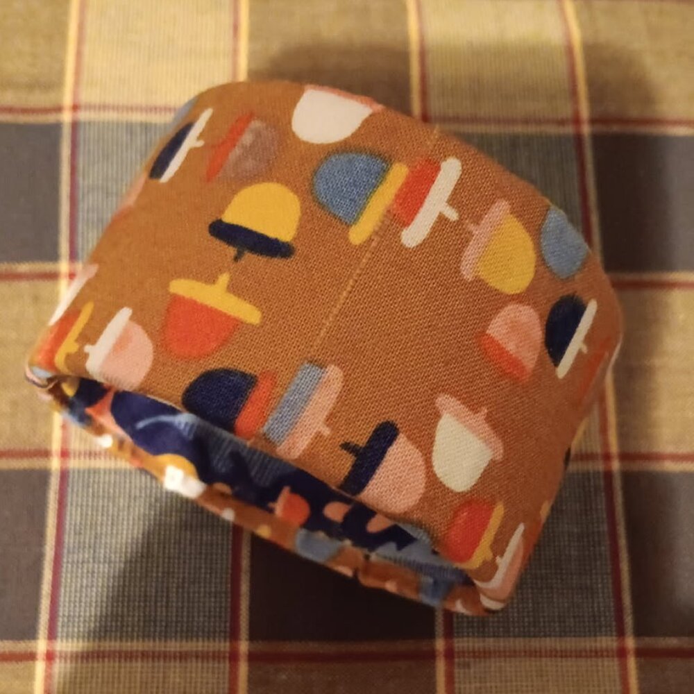 Beautiful Acorn & Fall Leaves New Chic Fabric Bracelet Size 9 inch NEW